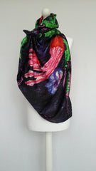 Aqua Jelly Fish pacing Satin Silk Scarf (Green)